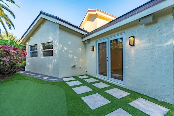 $1,290,000 | 3950 Shearwater Drive, Jupiter, FL 33477