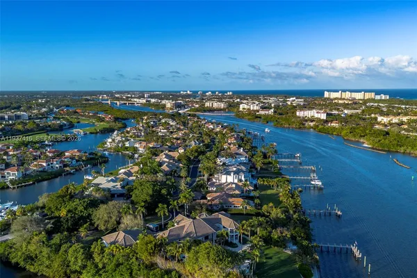 $1,290,000 | 3950 Shearwater Drive, Jupiter, FL 33477