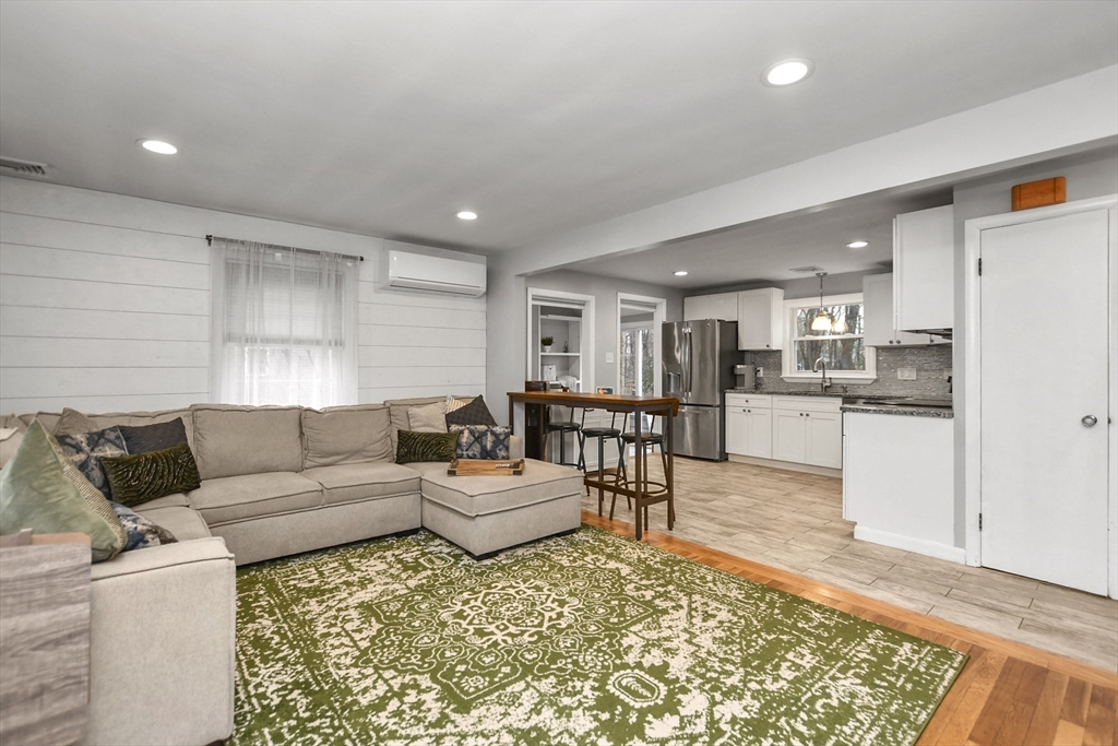 3 Virginia Road Tewksbury, MA 01876 - Photo 4 of 41 Gallery Image 4