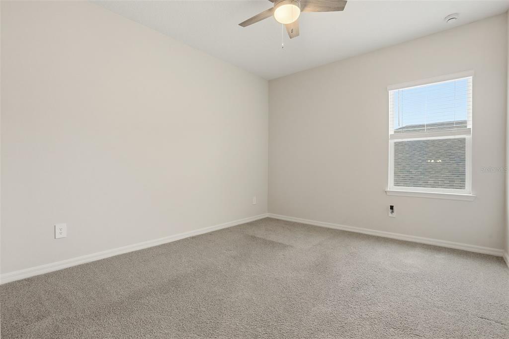 1271 Waterview Ridge Circle Apopka, FL 32703 - Photo 36 of 56 an empty room with a window
