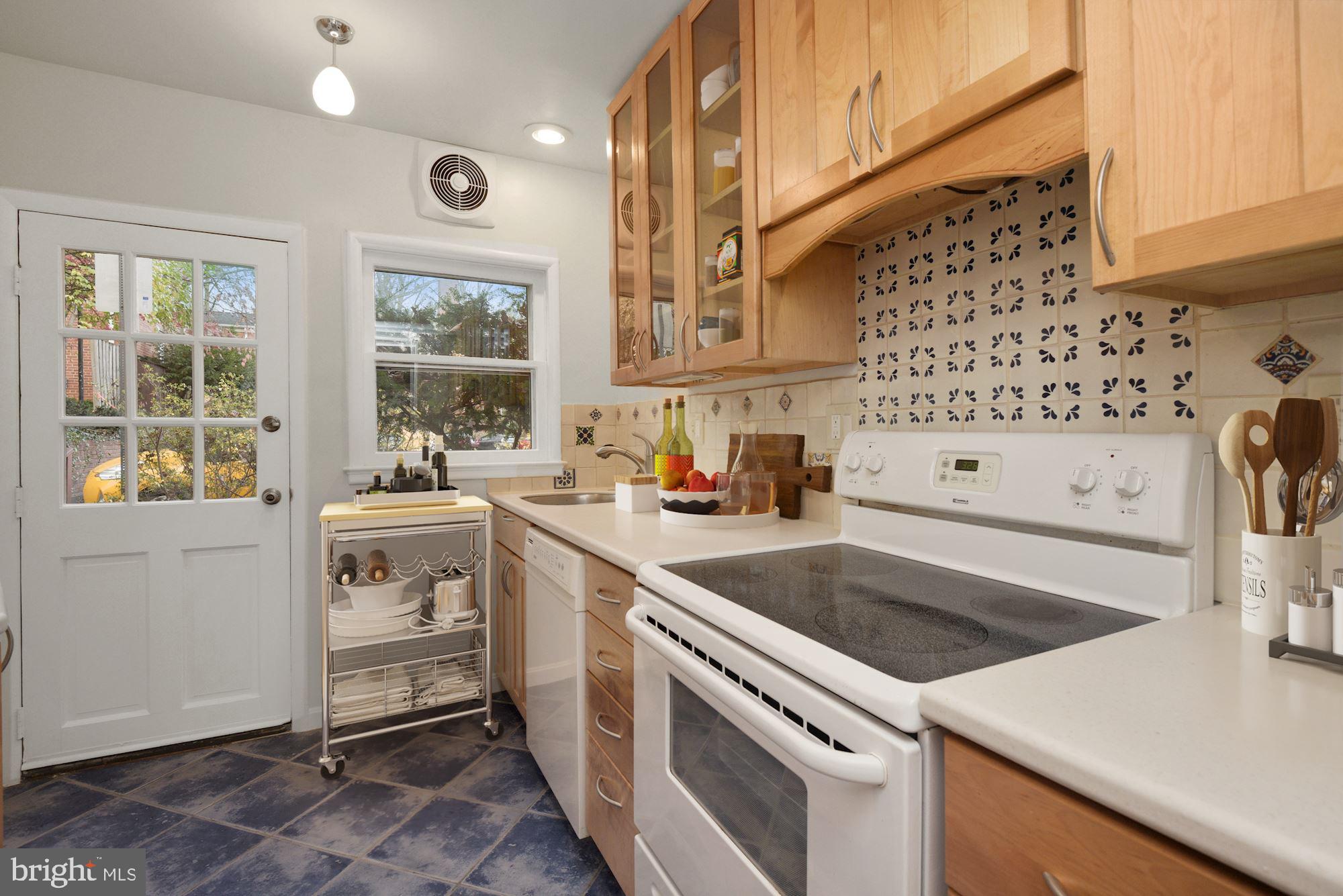 8504 Geren Road, Unit 193 Silver Spring, MD 20901 - Photo 7 of 17 Gallery Image 7
