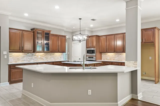 $600,000 | 38 Driftdale Place, The Woodlands, TX 77389