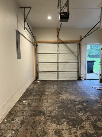 a view of a garage