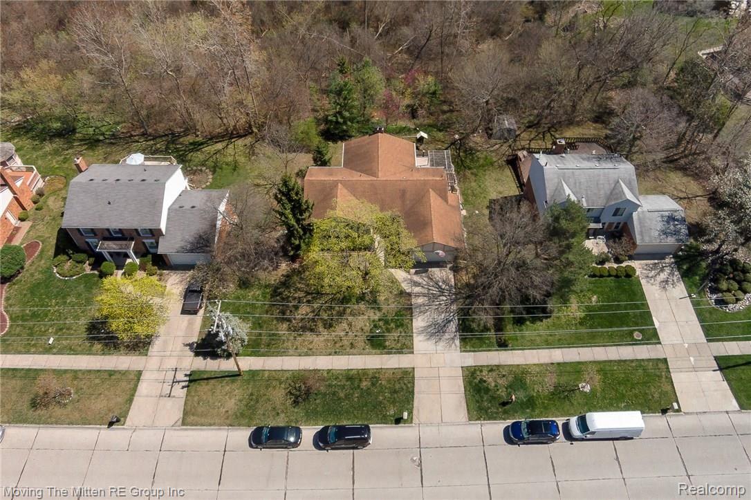 20454 Gill Road Livonia, MI 48152 - Photo 46 of 48 mtm_20454_gill_aerial-1.jpg