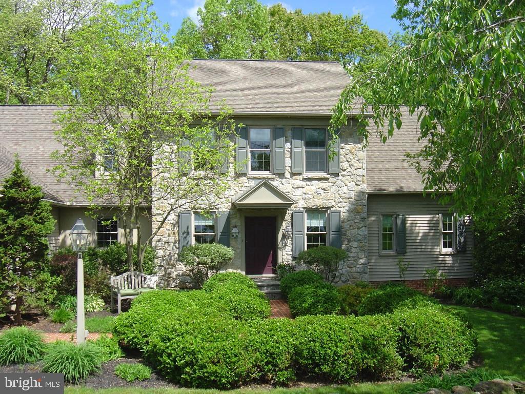 15 Southview Lane Lititz, PA 17543 - Photo 1 of 36