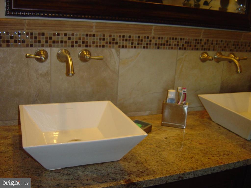 15 Southview Lane Lititz, PA 17543 - Photo 20 of 36