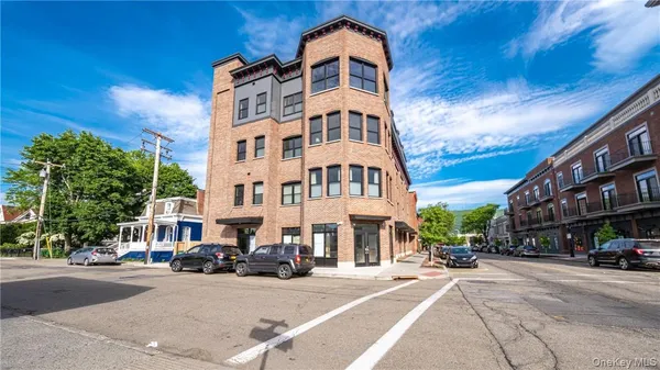$970,000 | 226 Main Street, Unit 301, Beacon, NY 12508