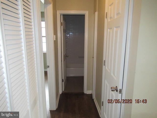 8111 Murray Point Road Baltimore, MD 21222 - Photo 4 of 11 HALLWAY