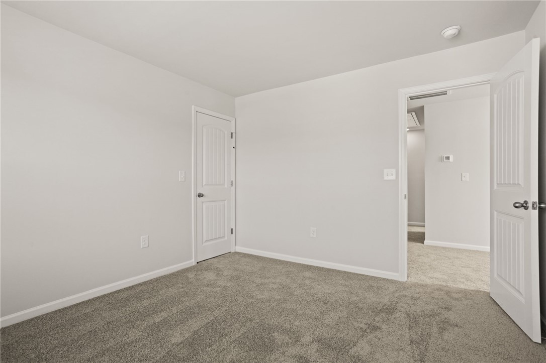 629 Silver Fir Street Piedmont, SC 29673 - Photo 26 of 36 This spacious room provides a blank canvas, ready for your personalized design.