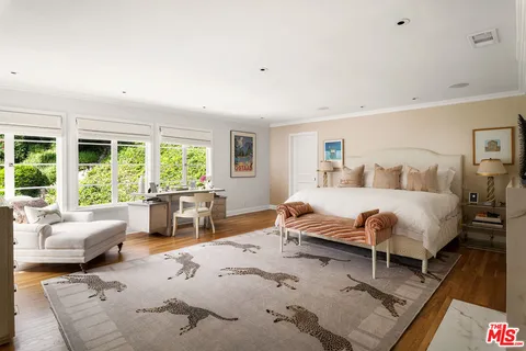 $8,995,000 | 760 North Beverly Glen Boulevard, Los Angeles, CA 90077
