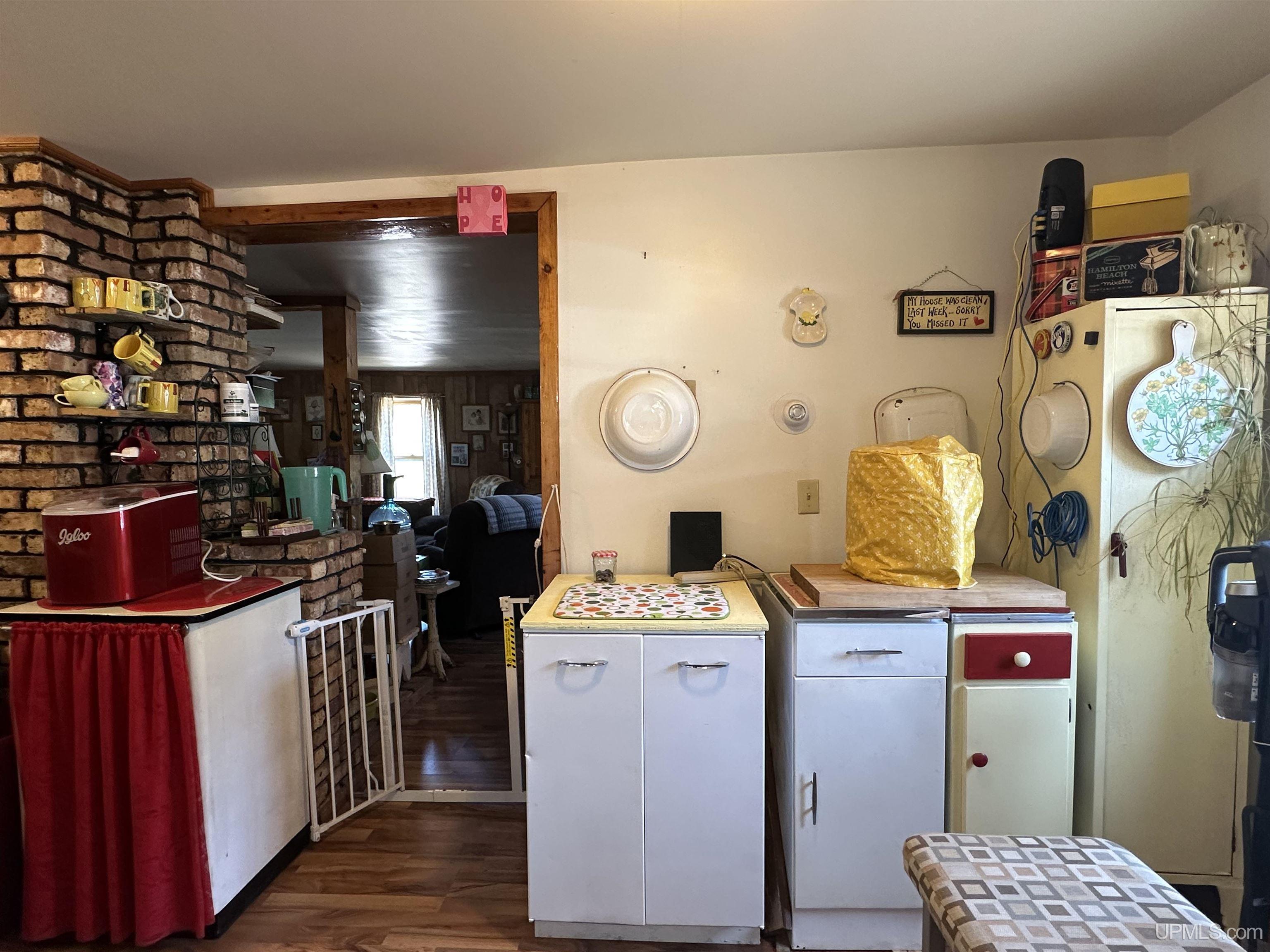 421-419 Cary Road Hurley, WI 54534 - Photo 6 of 51