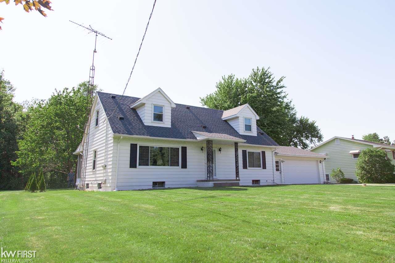 2224 South Nichols Road Lennon, MI 48449 - Photo 2 of 35
