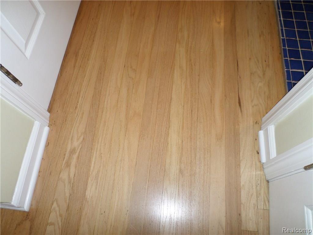 1383 Harvard Road Berkley, MI 48072 - Photo 13 of 34