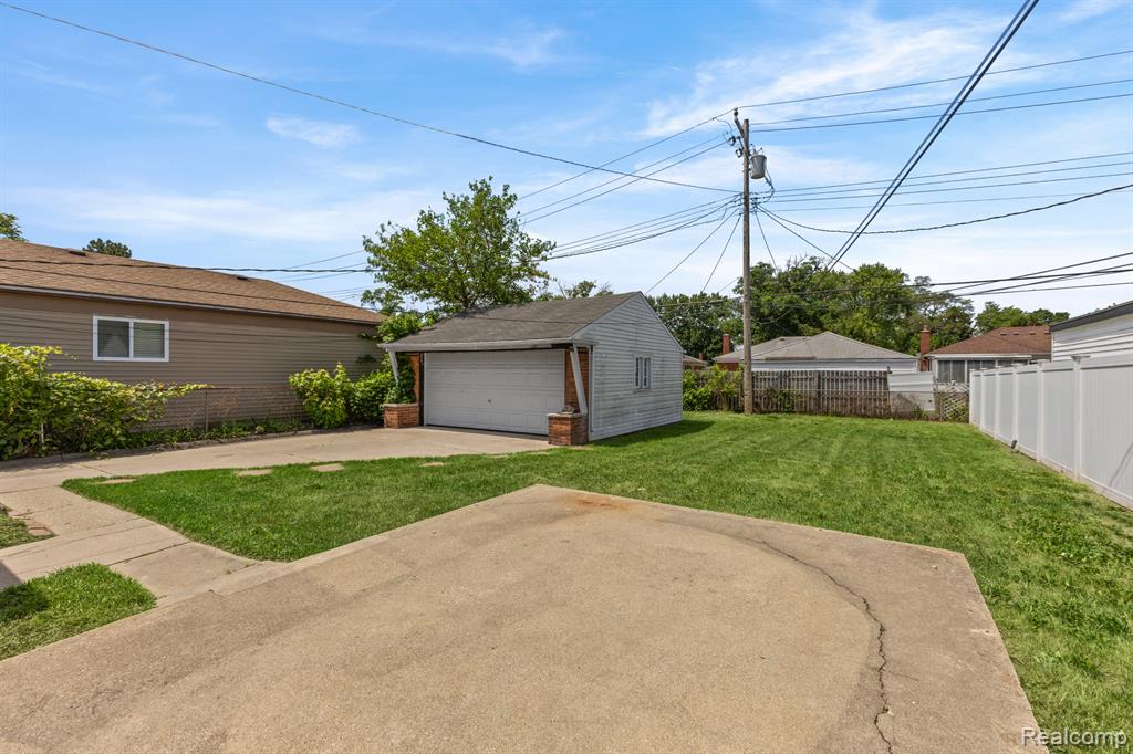 20261 Burt Road Detroit, MI 48219 - Photo 22 of 23