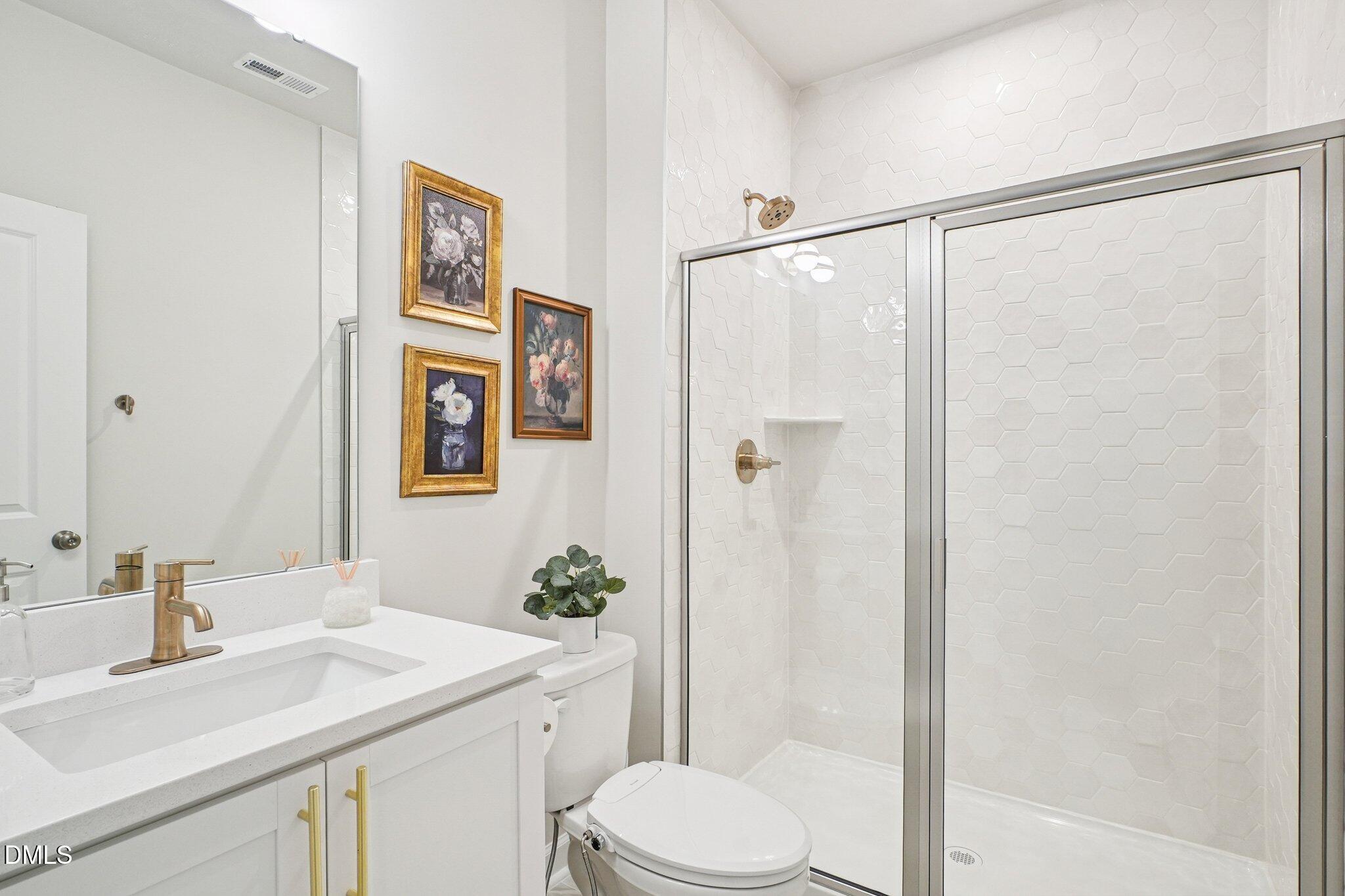 4822 Cypress Tree Lane Raleigh, NC 27612 - Photo 14 of 28 Image 14