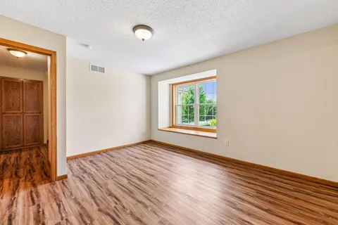 $265,000 | 1014 Heldt Street, Chaska, MN 55318