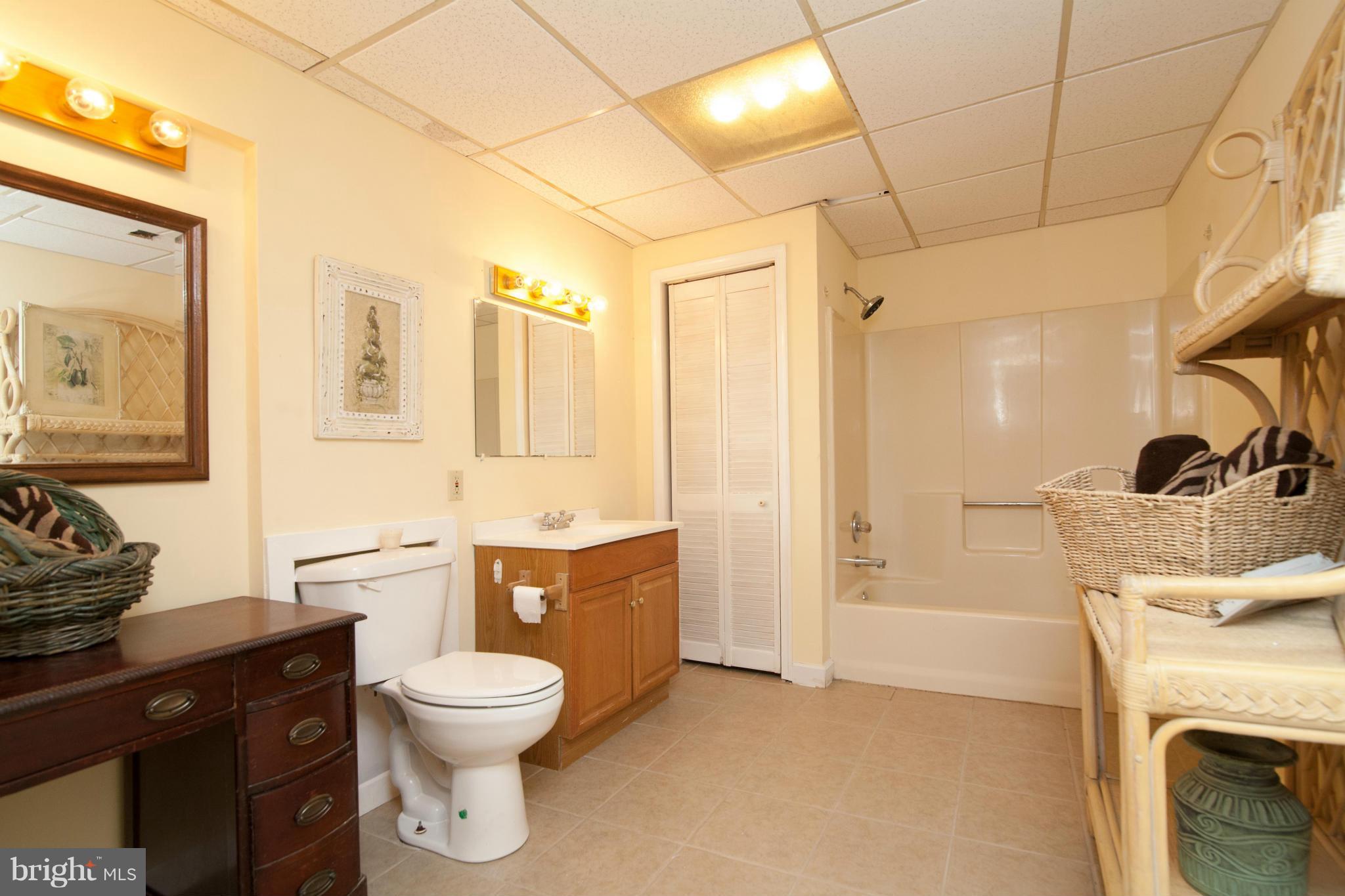 4120 Back Woods Road Westminster, MD 21158 - Photo 16 of 29 Bath
