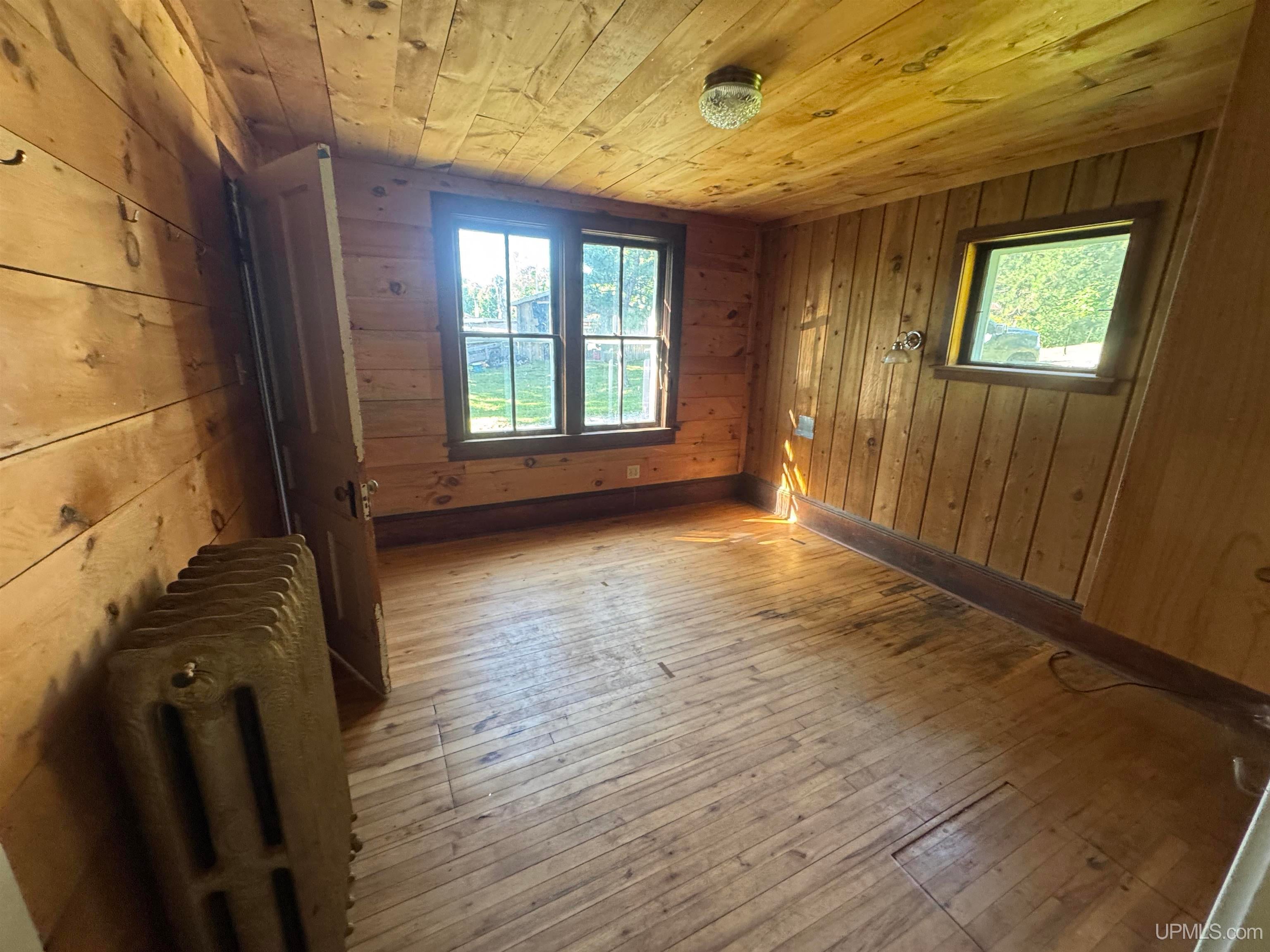 605 Ridge Road Mass City, MI 49948 - Photo 12 of 34 Gallery Image 12