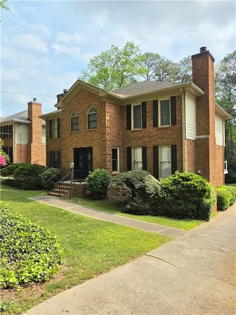 $3,600 | 765 North Parkwood Road, Decatur, GA 30030