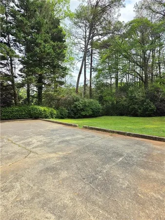 $3,600 | 765 North Parkwood Road, Decatur, GA 30030