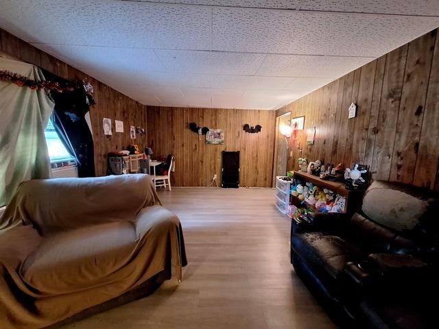 200 Oregon Street Troy Grove, IL 61372 - Photo 6 of 34 a living room with furniture