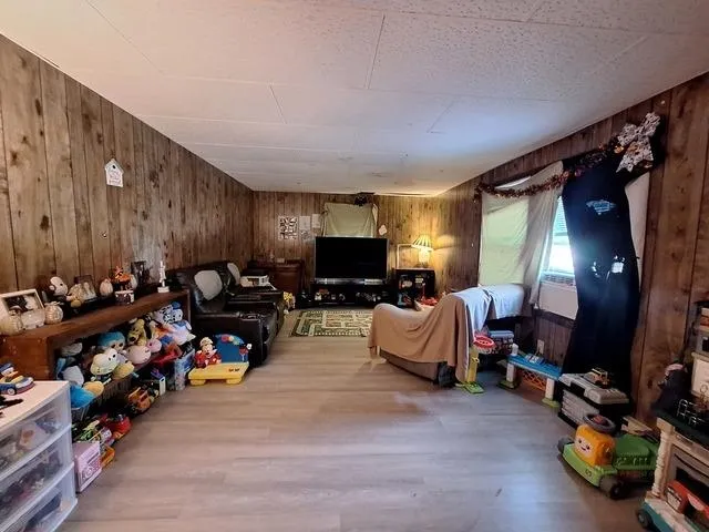 $230,000 | 200 Oregon Street, Troy Grove, IL 61372