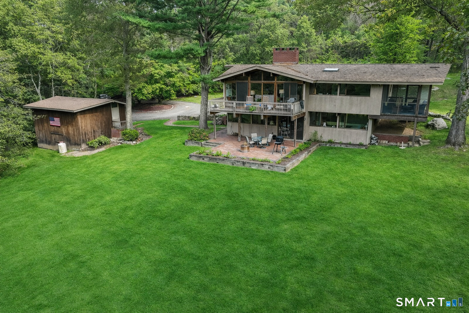 51 Deer Run Road Wilton, CT 06897 - Photo 2 of 40