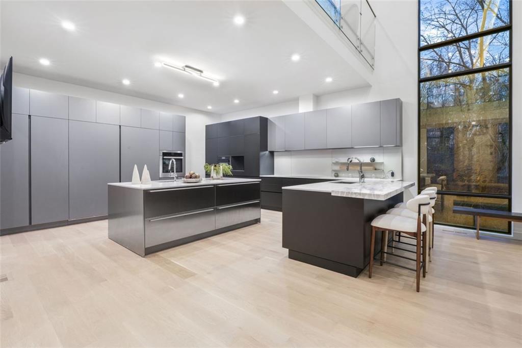 1736 Cox Road Roswell, GA 30075 - Photo 23 of 92