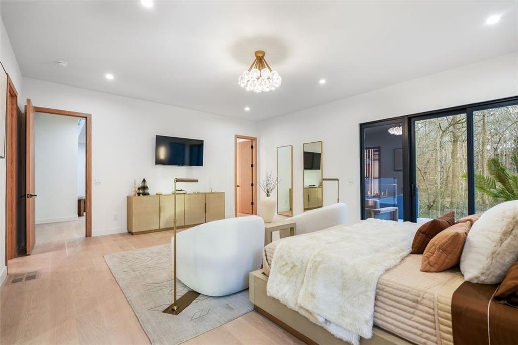 1736 Cox Road Roswell, GA 30075 - Photo 39 of 92