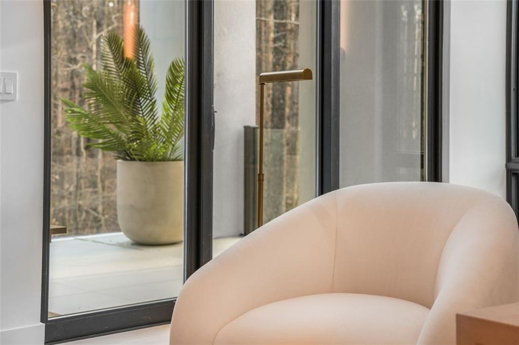 1736 Cox Road Roswell, GA 30075 - Photo 41 of 92