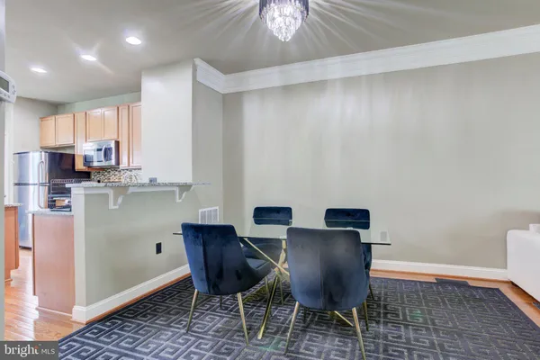 $459,000 | 4304 Potomac Highlands Circle, Unit 42, Triangle, VA 22172