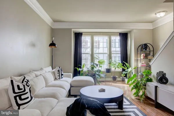 $459,000 | 4304 Potomac Highlands Circle, Unit 42, Triangle, VA 22172