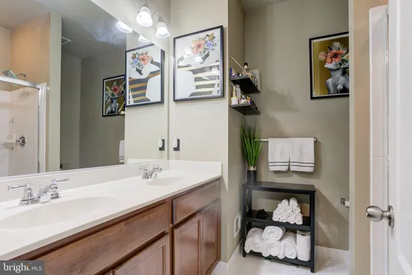 $459,000 | 4304 Potomac Highlands Circle, Unit 42, Triangle, VA 22172