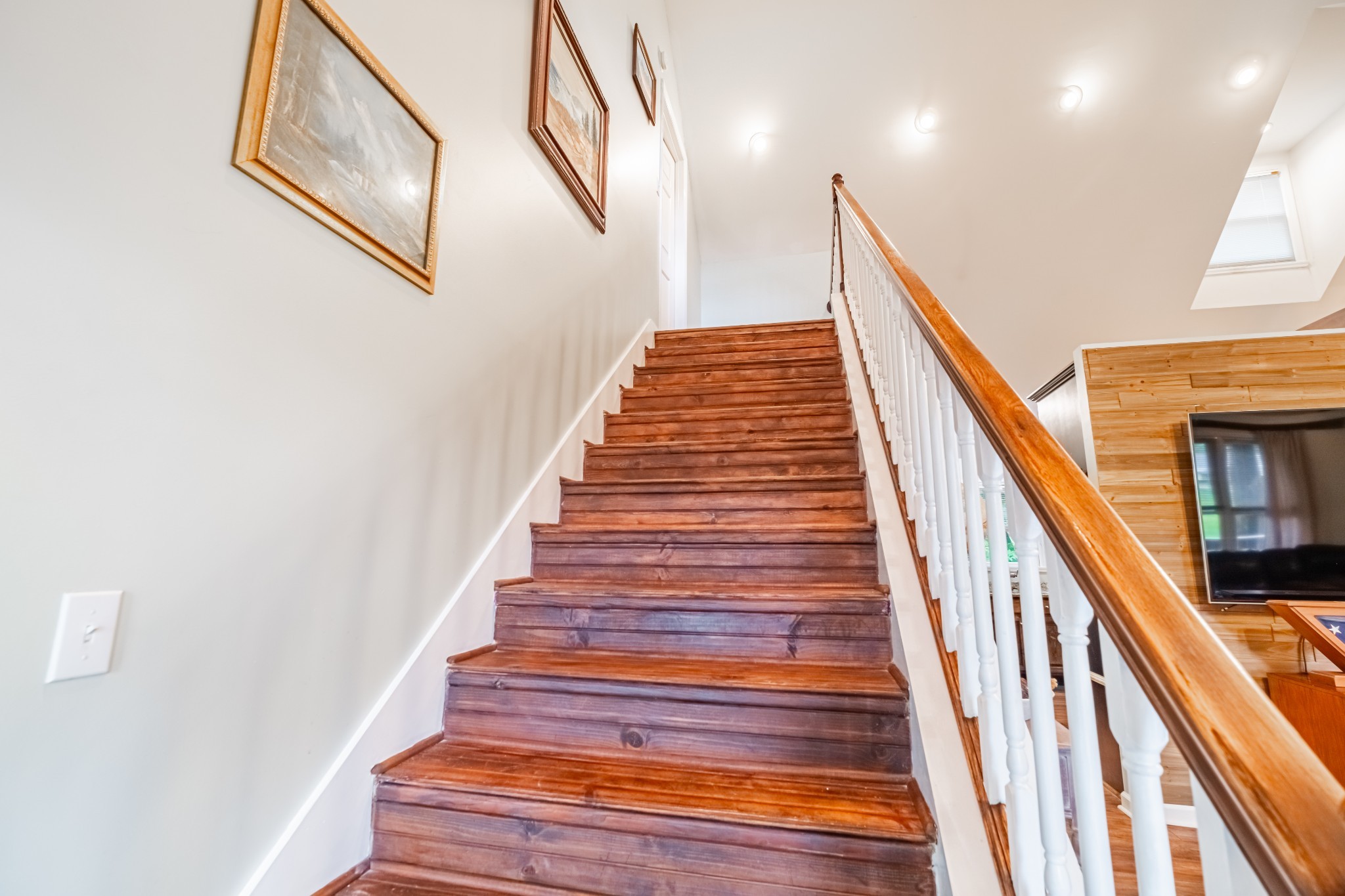 255 Flora Lane Manchester, TN 37355 - Photo 26 of 53 a view of entryway