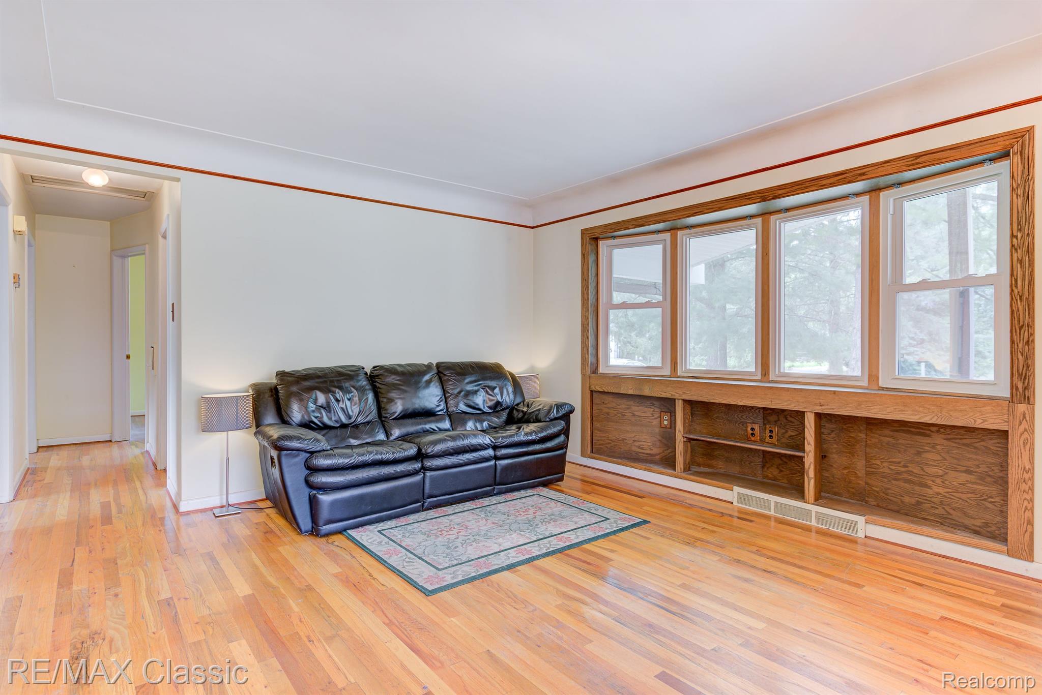 47215 West 11 Mile Road Novi, MI 48374 - Photo 8 of 41 Gallery Image 8