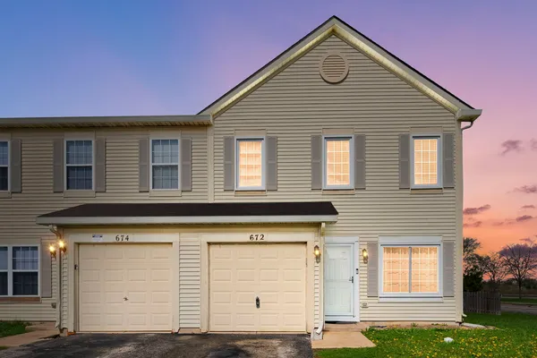 $299,999 | 672 Edward Drive, Romeoville, IL 60446