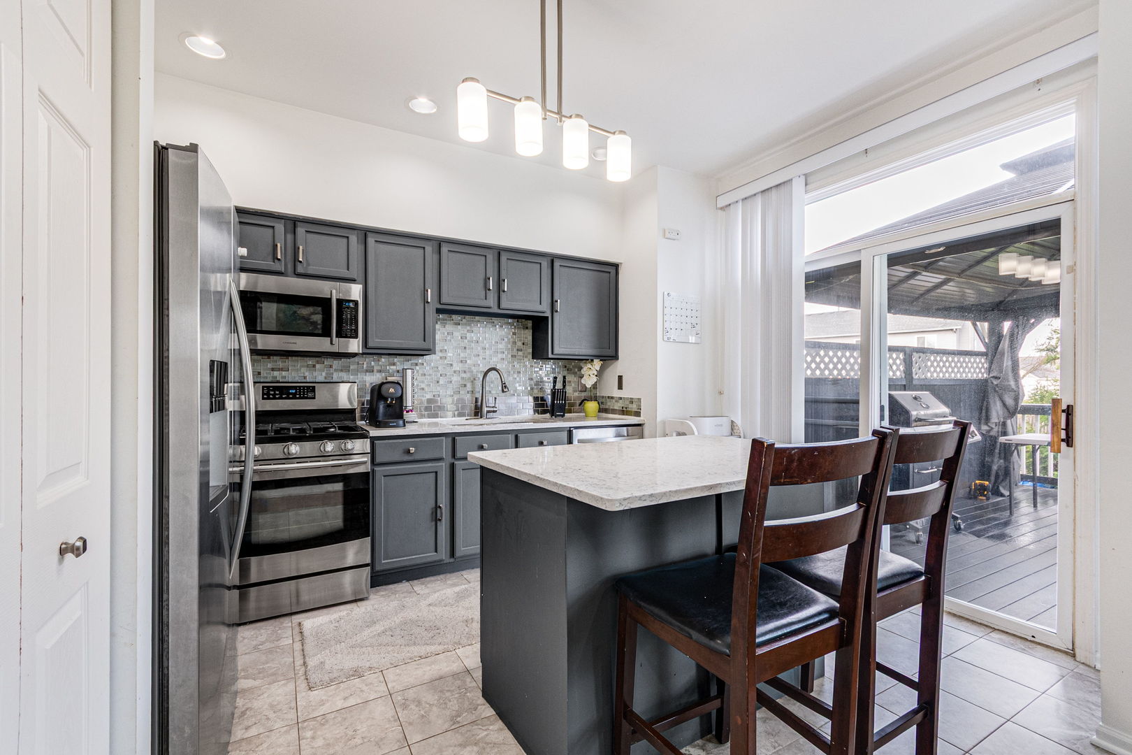 672 Edward Drive Romeoville, IL 60446 - Photo 7 of 21