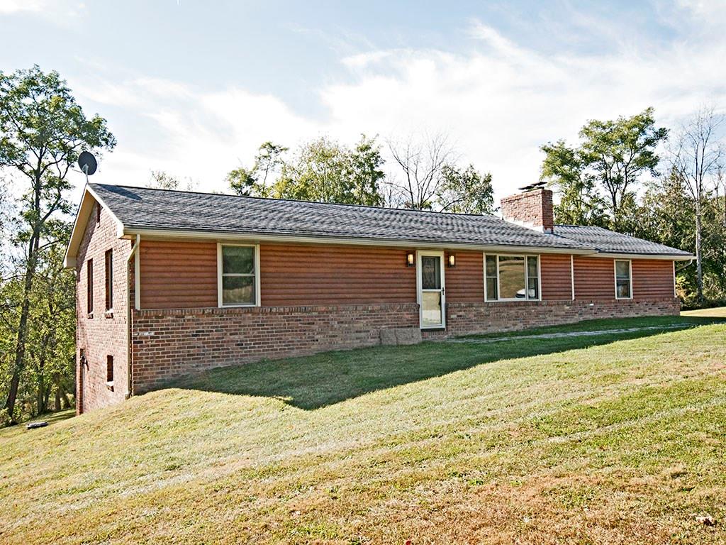 297 McKee Road Washington, PA 15301 - Photo 1 of 19 Front of the house.