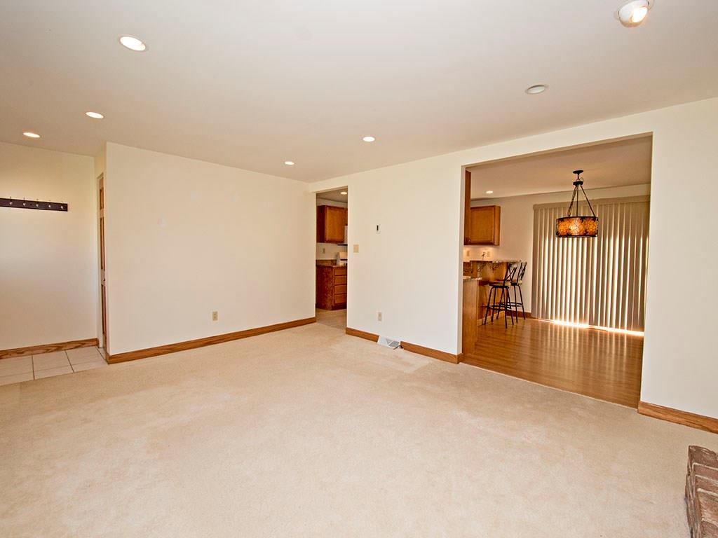 297 McKee Road Washington, PA 15301 - Photo 5 of 19