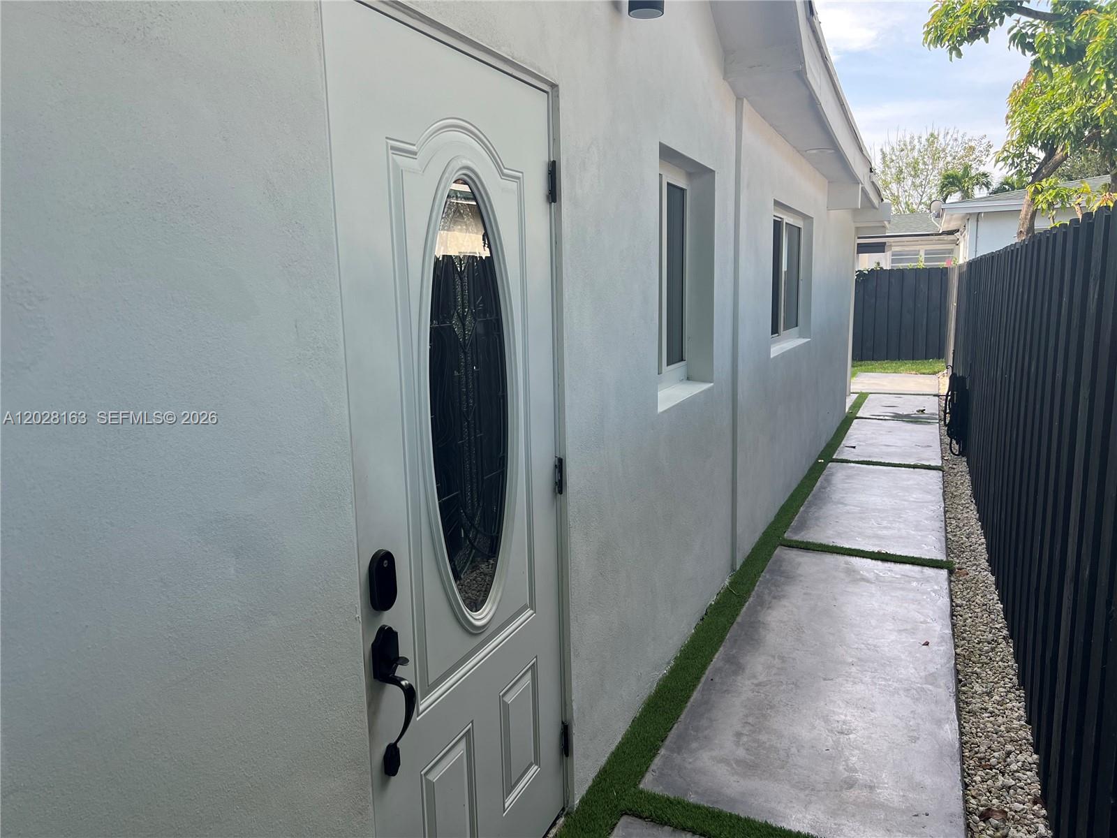 4290 Southwest 9th Street, Unit B Miami, FL 33134 - Photo 15 of 18 a view of a entryway