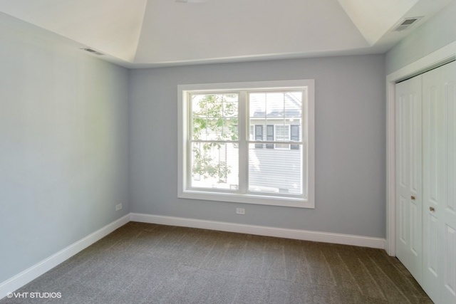 204 Fairbank Road Riverside, IL 60546 - Photo 15 of 24 an empty room with a window