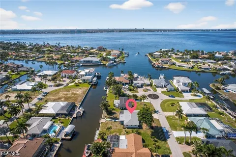 $545,000 | 5617 Coronado Court, Cape Coral, FL 33904