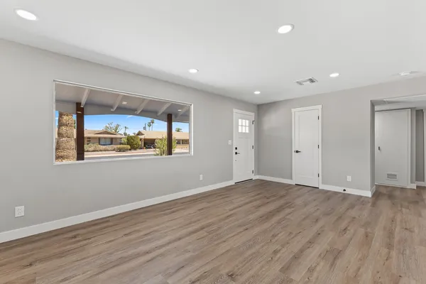 $2,300 | 10423 West Monterosa Drive, Sun City, AZ 85351