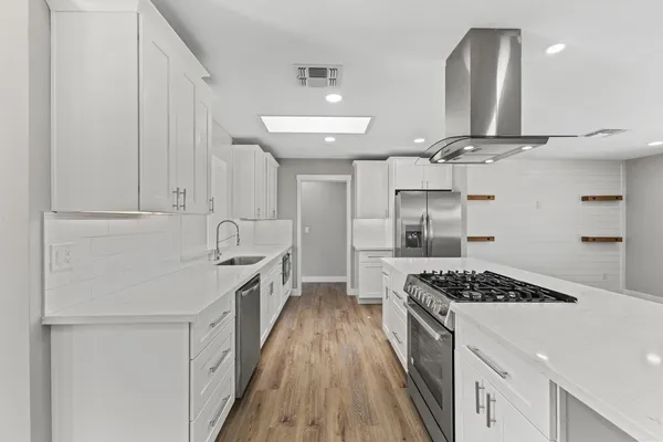 $2,300 | 10423 West Monterosa Drive, Sun City, AZ 85351