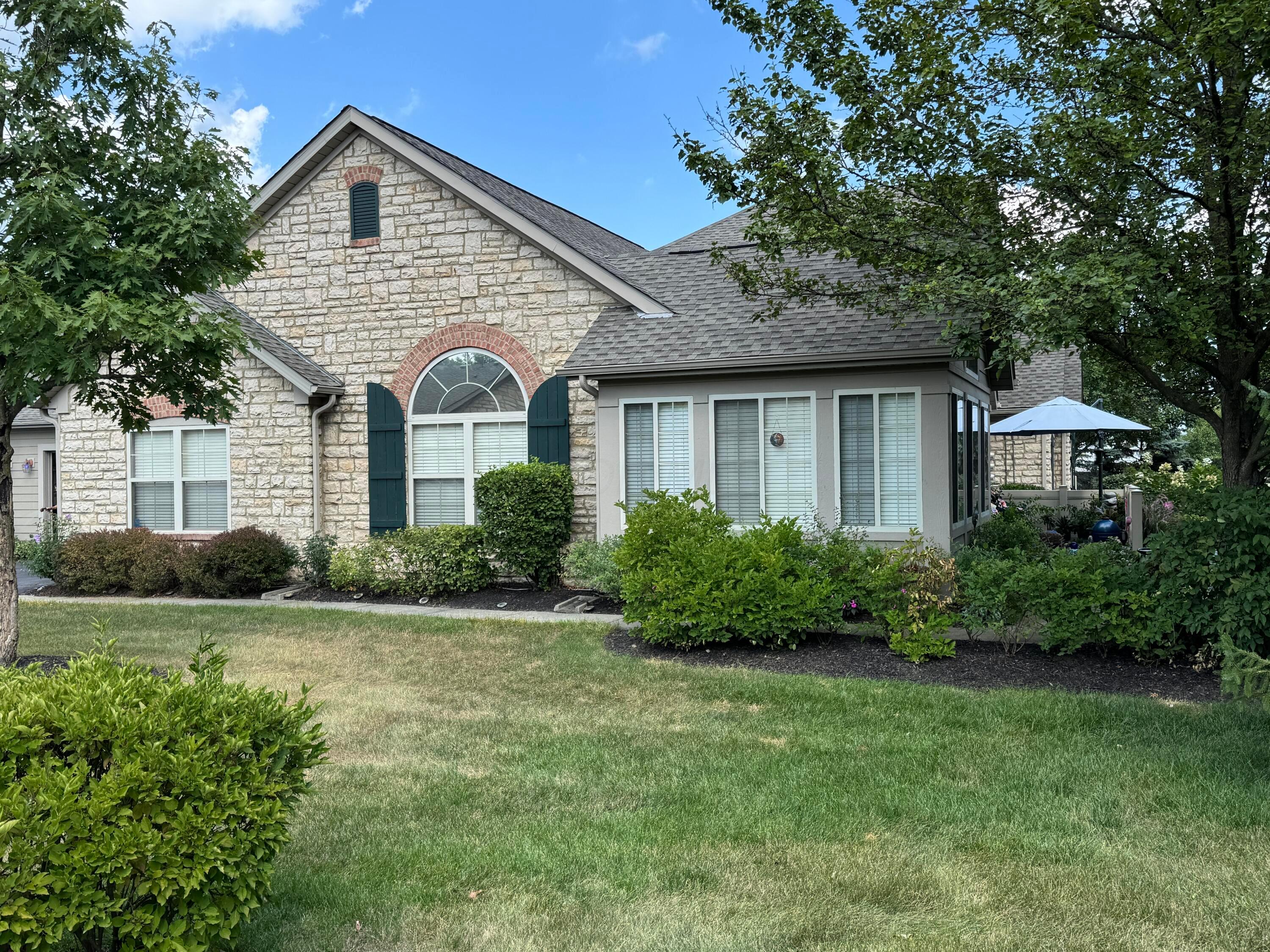 752 Kingsmead Road Westerville, OH 43082 - Photo 2 of 50 Video tour, youtube: 752 Kingsmead Rd Westerville