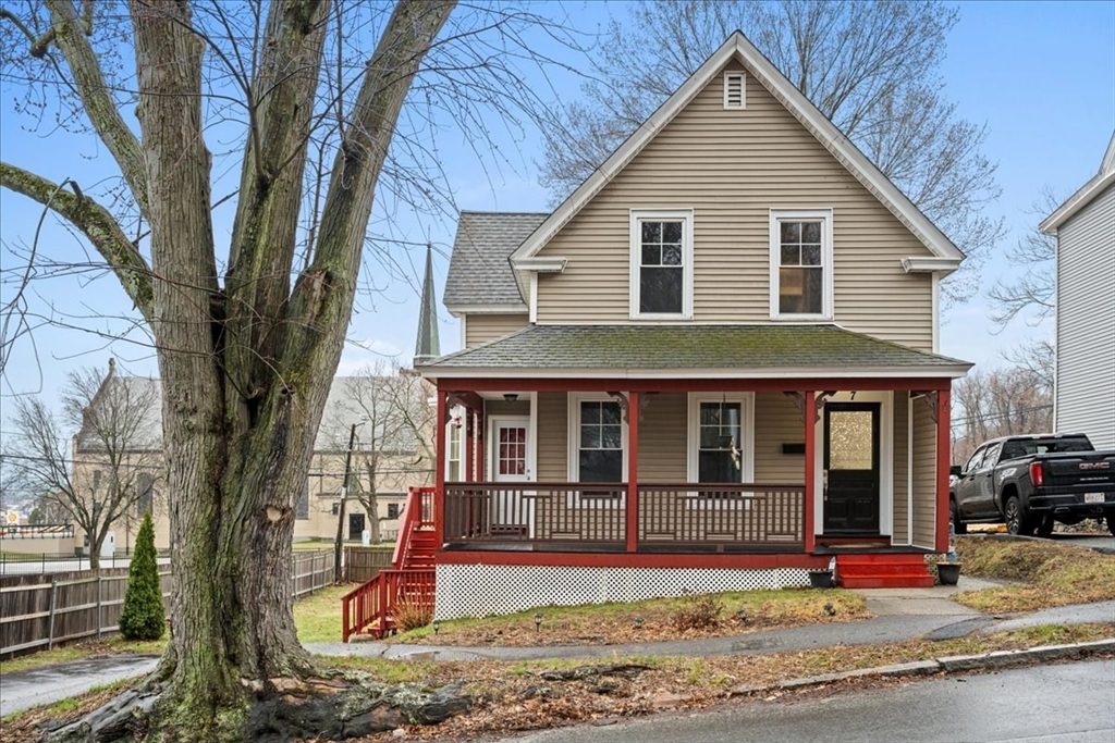 7 Chadwick Street Worcester, MA 01605 - Photo 1 of 40