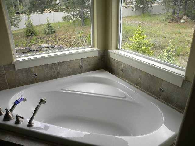 5309 South Bates Road Spokane, WA 99206 - Photo 8 of 9 Gallery Image 8