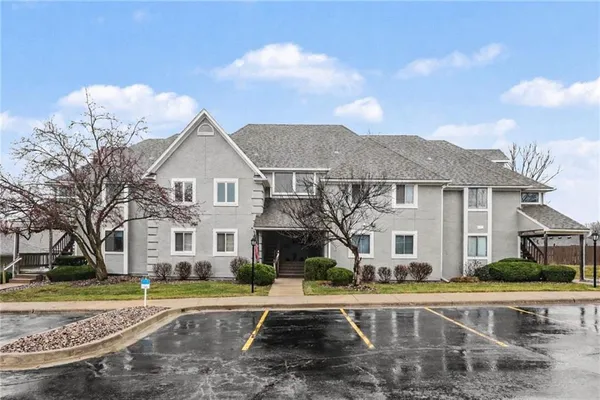 $174,950 | 13821 West 58th Terrace, Unit 1, Shawnee, KS 66216