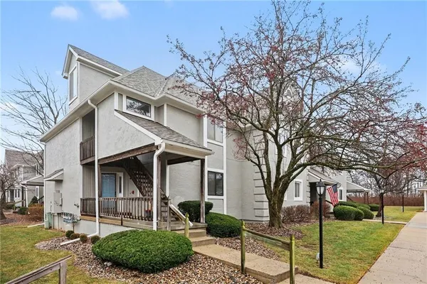 $174,950 | 13821 West 58th Terrace, Unit 1, Shawnee, KS 66216