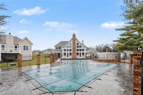 $174,950 | 13821 West 58th Terrace, Unit 1, Shawnee, KS 66216